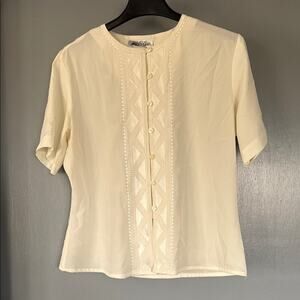 Yves St Clair Women's Cream Button Front Top sz 14 Short Sleeves Embroidery